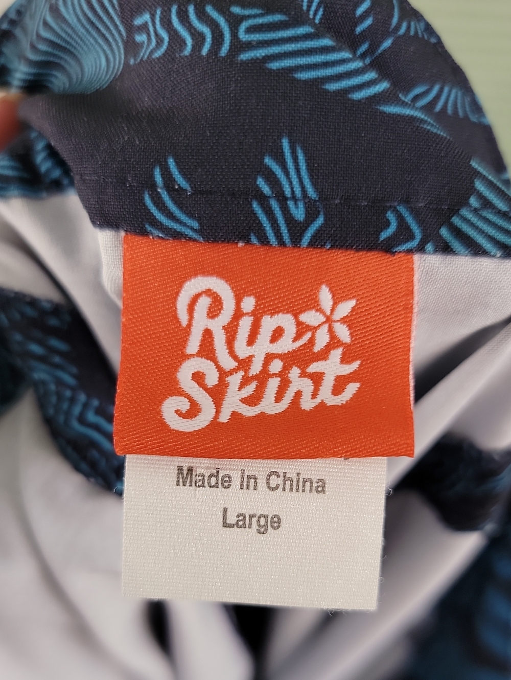 RipSkirt Maui Moonlight Print Sz L Quick Dry Wrinkle Resistant - Picture 10 of 11